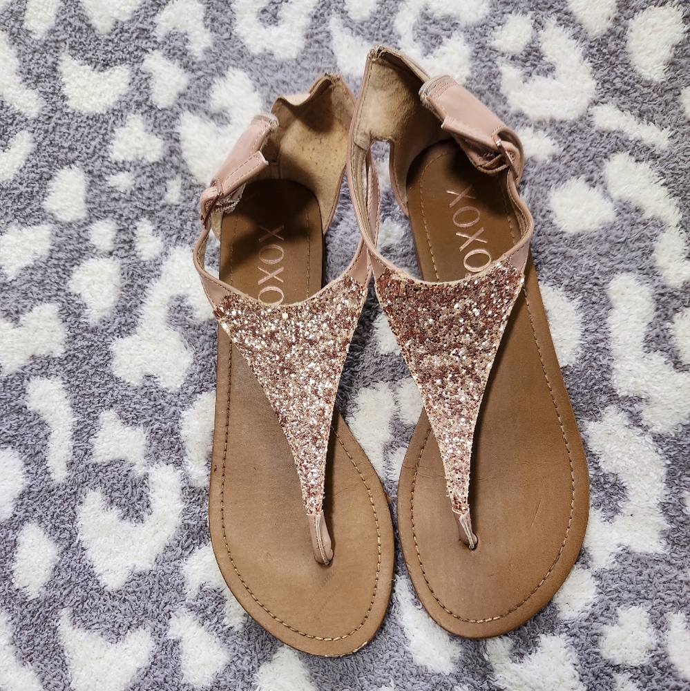 Xoxo sandals